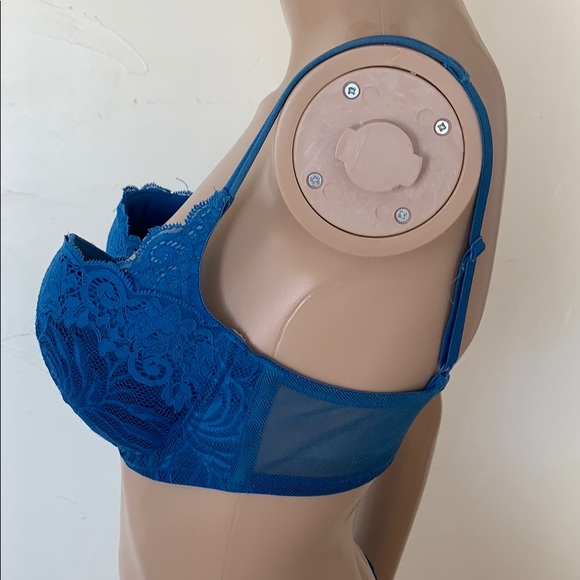 Victoria’s Secret Bra - Picture 3 of 5